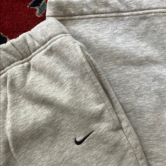 Nike Heather Gray Joggers - Picture 2 of 8